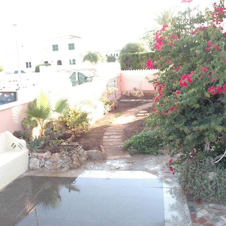 Hostal Paris Ciutadella 시우타데야 외부 사진