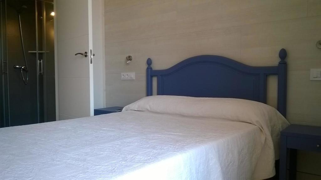 Hostal Paris Ciutadella 시우타데야 객실 사진