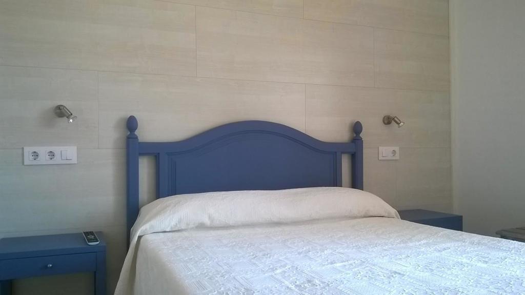 Hostal Paris Ciutadella 시우타데야 외부 사진