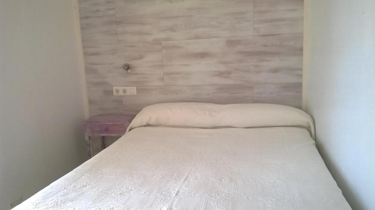 Hostal Paris Ciutadella 시우타데야 객실 사진